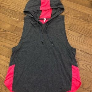 Under Armour favorite hooded vest